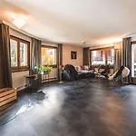 公寓 & Elegant Apartments,partially With Fireplace, By *
