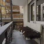 公寓 & Elegant Apartments,partially With Fireplace, By