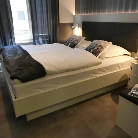 Апартаменти & Elegant Apartments,partially With Fireplace, By Церматт