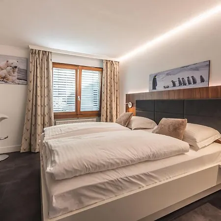 Central & Elegant Apartments,Partially With Fireplace, By Zermatt Rental