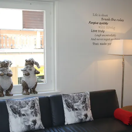 Lägenhet & Elegant Apartments,partially With Fireplace, By *