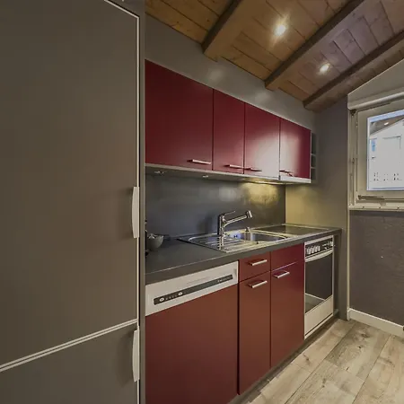 Апартаменти & Elegant Apartments,partially With Fireplace, By