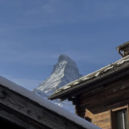 아파트 & Elegant Apartments,partially With Fireplace, By