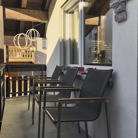 & Elegant Apartments,partially With Fireplace, By Apartamento *