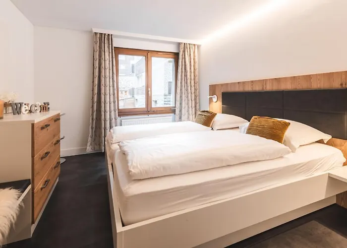 Appartamento & Elegant Apartments,partially With Fireplace, By