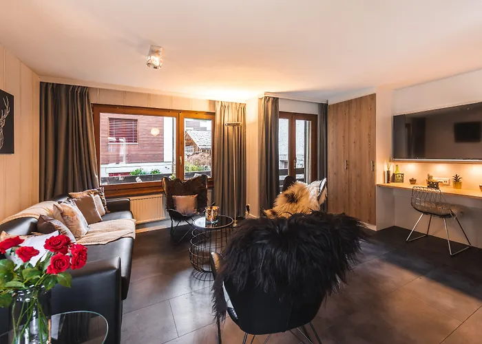 Appartamento & Elegant Apartments,partially With Fireplace, By