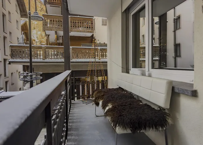 아파트 & Elegant Apartments,partially With Fireplace, By