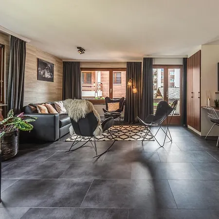 & Elegant Apartments,partially With Fireplace, By ツェルマット