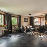 & Elegant Apartments,partially With Fireplace, By Daire *