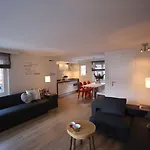 & Elegant Apartments,partially With Fireplace, By Daire