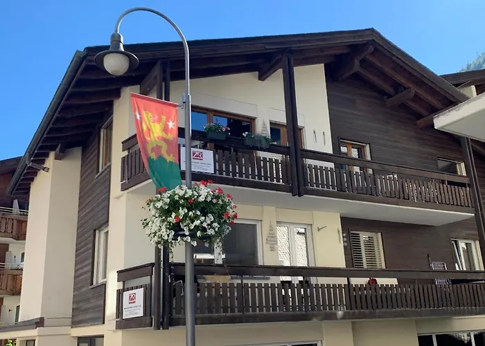 & Elegant Apartments,partially With Fireplace, By *