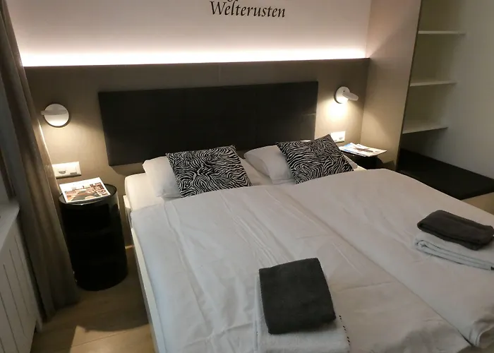 & Elegant Apartments,partially With Fireplace, By * 采尔马特