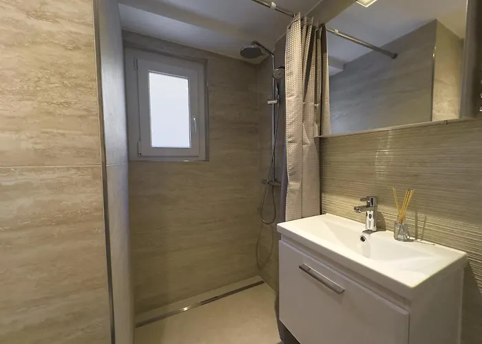 & Elegant Apartments,partially With Fireplace, By *